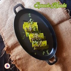 A picture of Spinach Khandvi.
