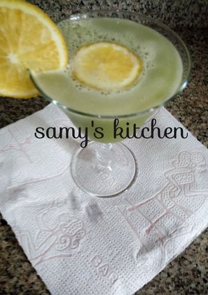 A picture of Orange and ginger juice.