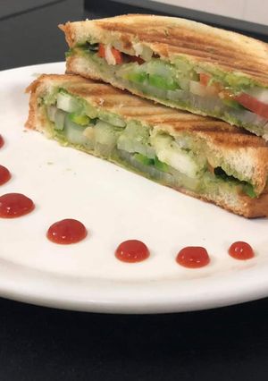A picture of Grilled sandwich.