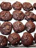 Chocolate Chip Soft Cookie - Crispy Outside, Soft Inside