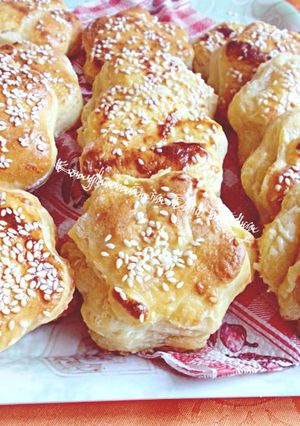 Sajtos, kefires virágos pogácsa recept fotója