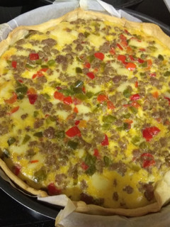 Una foto de Quiche de carne con verduras