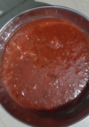 ટામેટા ની ચટણી (Tomato Chutney Recipe In Gujarati) રેસીપી મુખ્ય ફોટો