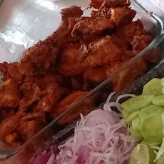 A picture of Chicken spicy Tikka.
