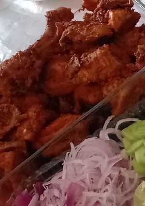 A picture of Chicken spicy Tikka.