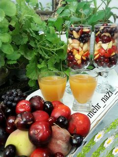 عکسی از دستور سالاد میوه🍒🍑🍇🍒