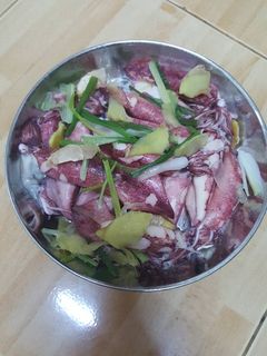 Hình của món Mực trứng hấp hành gừng.