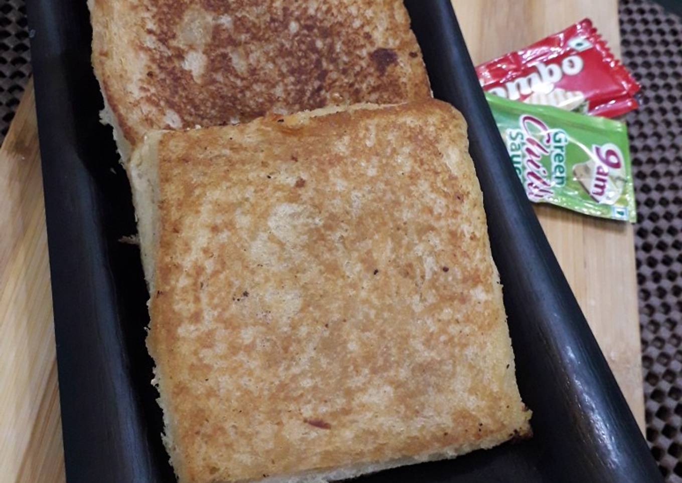 Mashroom pizza bread pocket