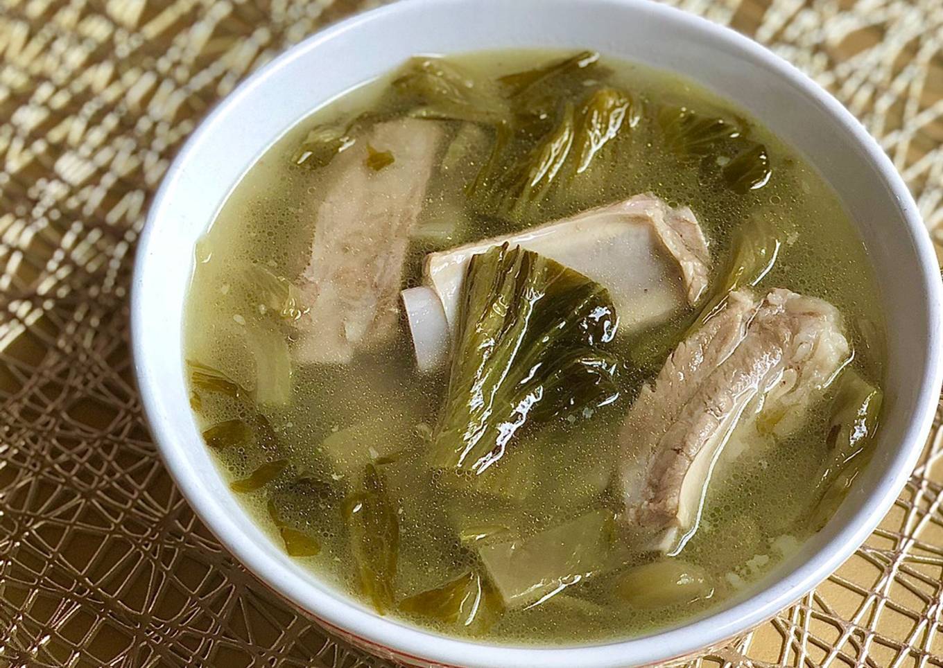 Bakut sayur asin