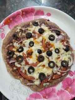 ராகி பீட்சா (Ragi instant pizza Recipe in tamil) செய்முறை முக்கிய புகைப்படம்