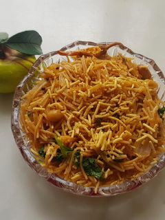 A picture of Savoury Sevaiyya.