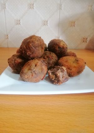 A picture of Meat Balls.