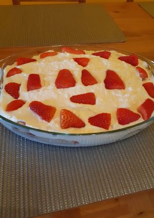 Túrós epres desszert recept fotója