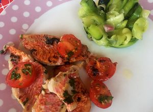 Une photo de Filet de rouget à la plancha et son tartare de courgettes