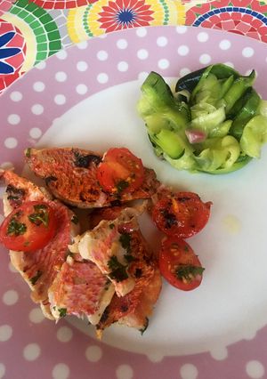 Une photo de Filet de rouget à la plancha et son tartare de courgettes