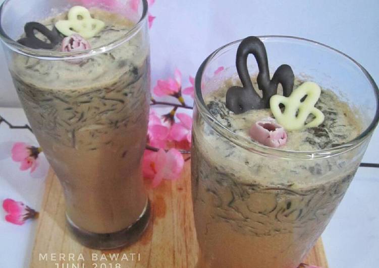 makanan Es Cappucino Cincau Jadi, mengenyangkan