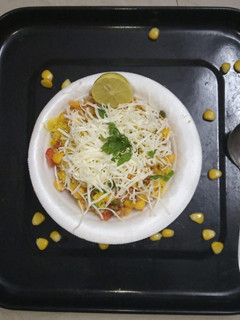 કોર્ન ભેળ (Corn Bhel Recipe In Gujarati) રેસીપી મુખ્ય ફોટો