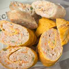A picture of Chicken Egg Roll.
