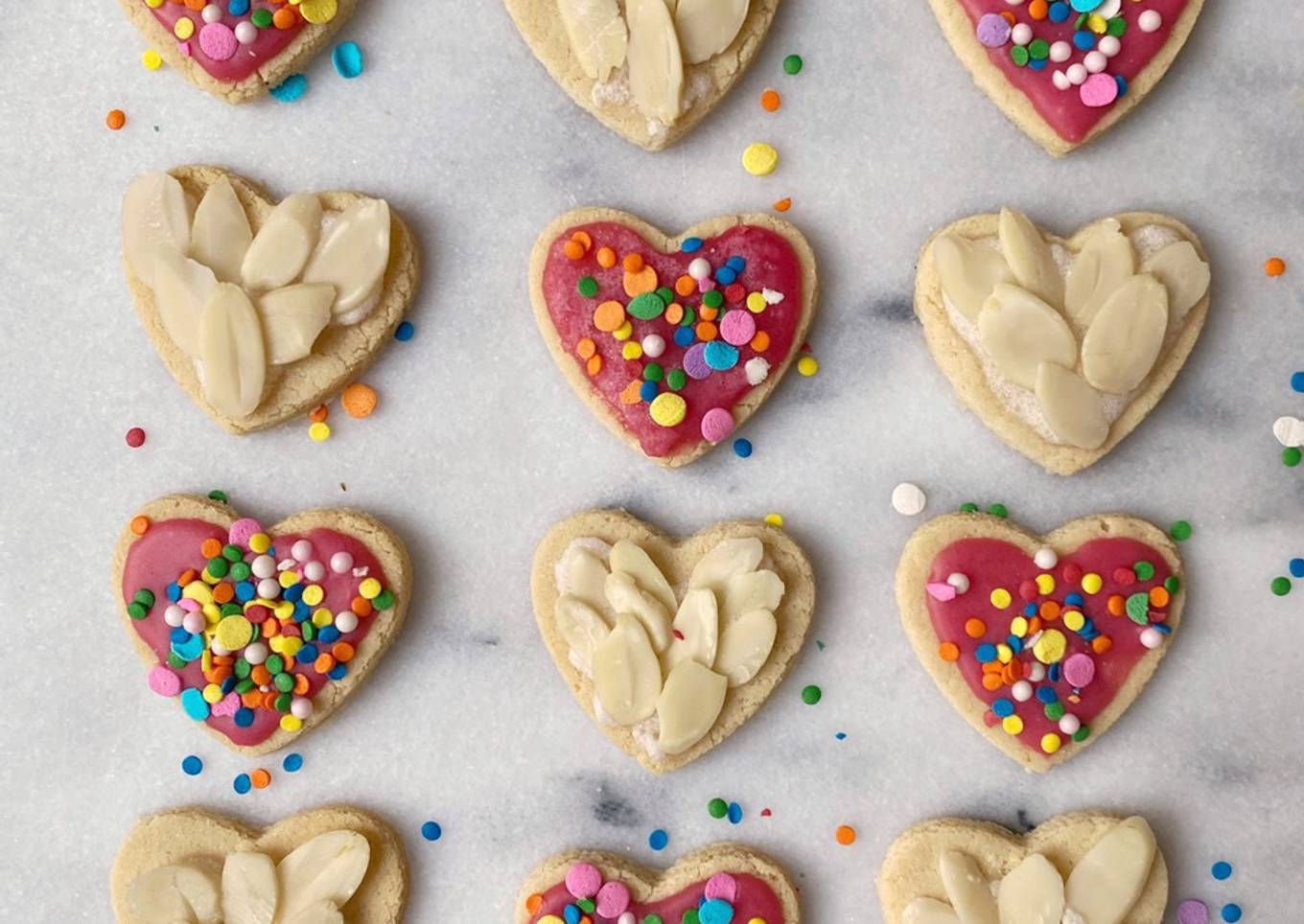 Galletas decoradas de almendra y coco veganas