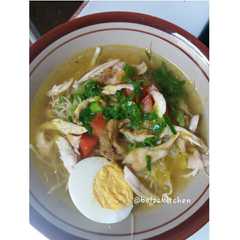 Soto Ayam রেসিপির প্রধান ছবি