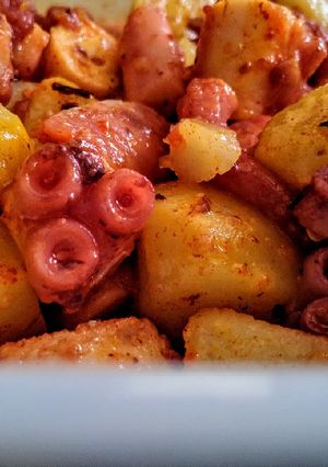 Una foto de PULPO🐙A La Gallega, En Colombia😋...!