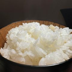 A picture of White rice (without rice cooker).