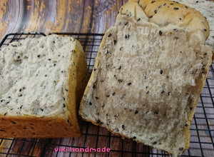 高鈣黑芝麻吐司 的食譜成品照片