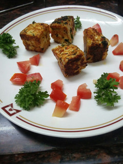 A picture of Herbed Paneer bites.
