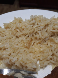 Una foto de Arroz con cubito knorr