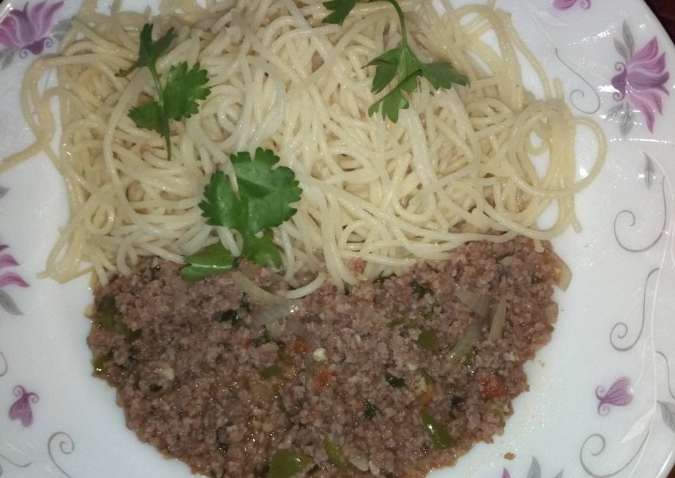 Spaghetti served with mincedmeat#authormarathon#4weekschallenge#