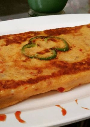A picture of Dj's Cheesy Bread Omelette.