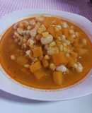 Porotos granados con pilco