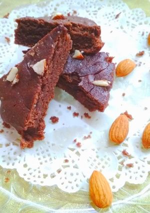 A picture of Eggless Whole-wheat Nutella Brownies.