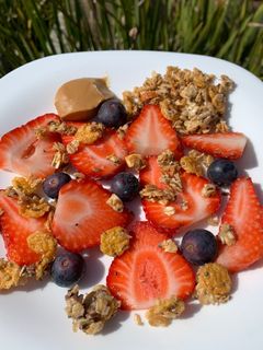 Una foto de Desayuno saludable, completo🤩