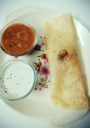 ઢોસા (Dosa Recipe In Gujarati) રેસીપી મુખ્ય ફોટો