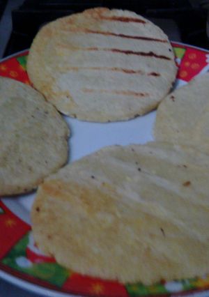 Una foto de Arepas de masa a base de Yuca y Maseca
