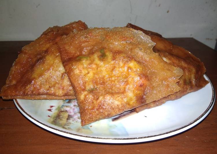 Martabak Daging Telor bentuk Kipas