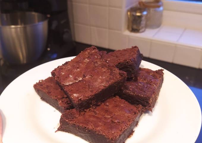 Fudgy chocolate brownies