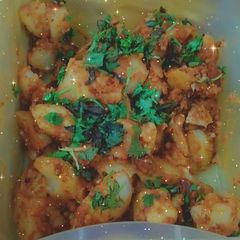 A picture of Memon's special dish. Khatay Aloo.