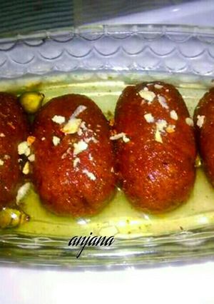 A picture of Leftover roti gulabjamun.