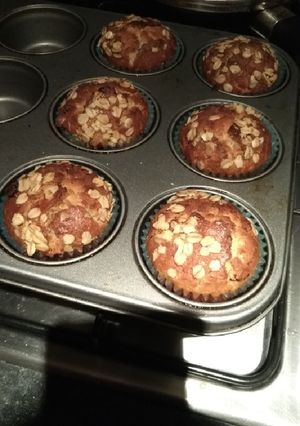 A picture of Banana raisin muffins.