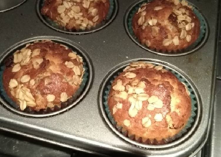 How to Prepare Perfect Banana raisin muffins