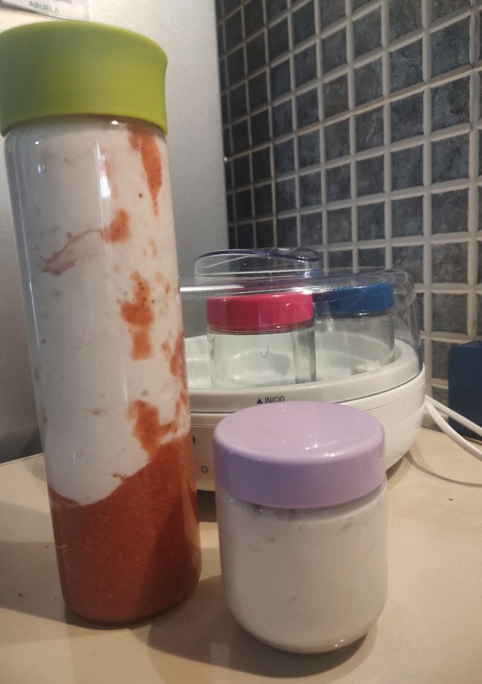 Una foto de Frutillas con agar agar para el yogurt
