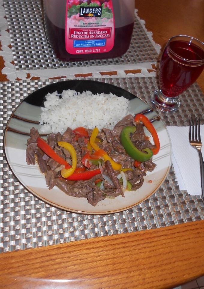 Una foto de Fajitas de arrachera con pimientos
