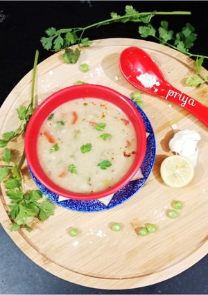 A picture of Oats Vegetable Soup.