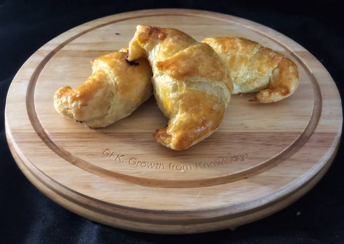 Круассаны с беконом и творожным сыром - очень быстро, просто и вкусно