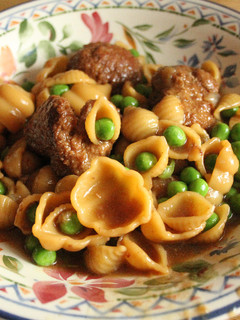 Una foto de Albóndigas con fideos, alberjas y Jethro Tull