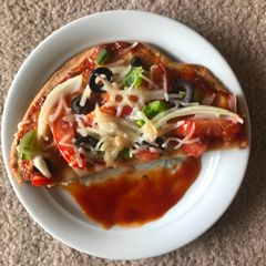 A picture of Vegan Garden Pizza.