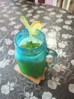 A picture of Pineapple lemonade.