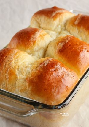 A picture of No-Knead Bread [Fluffy Bread].